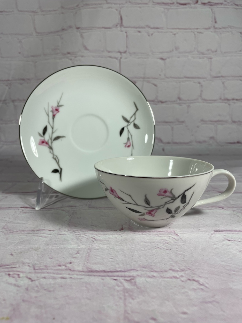 Vintage Cherry Blossom 1067 Fine China Teacup and Saucer Set Japan